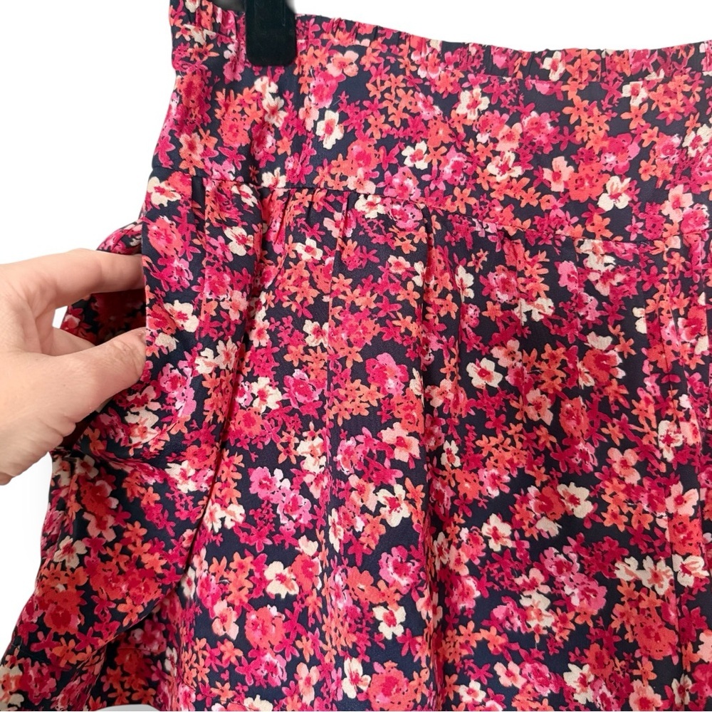 Express Size 8 Pleated Floral High Waisted Skort Shorts Navy Pink Orange - Picture 2 of 8